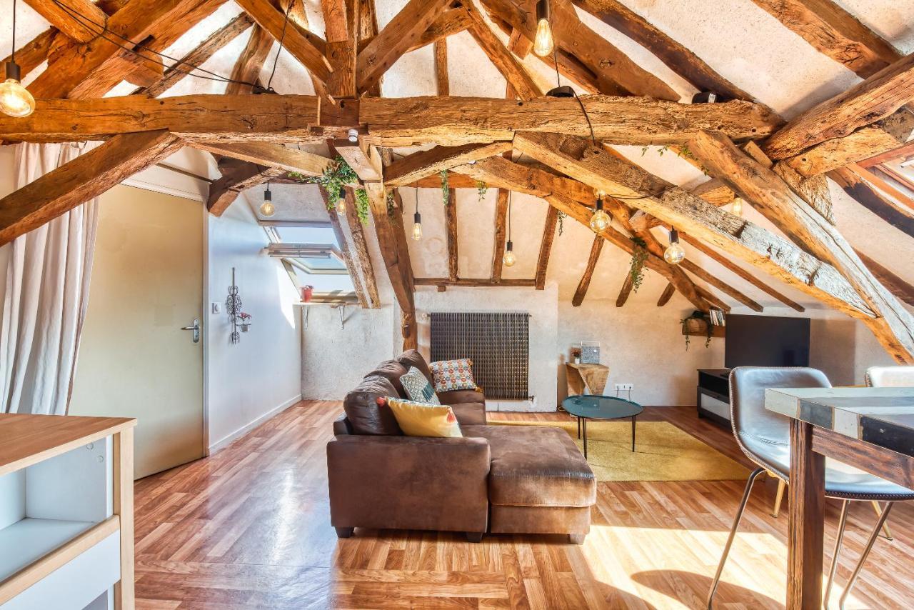Sous Les Toits Vue Loire Apartman Bouchemaine Kültér fotó